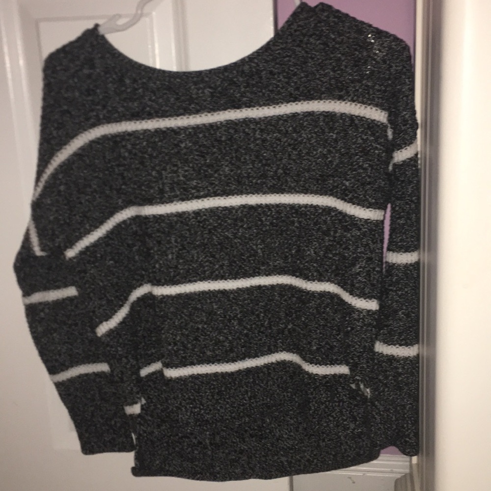 Perfect condition hollister sweater!!